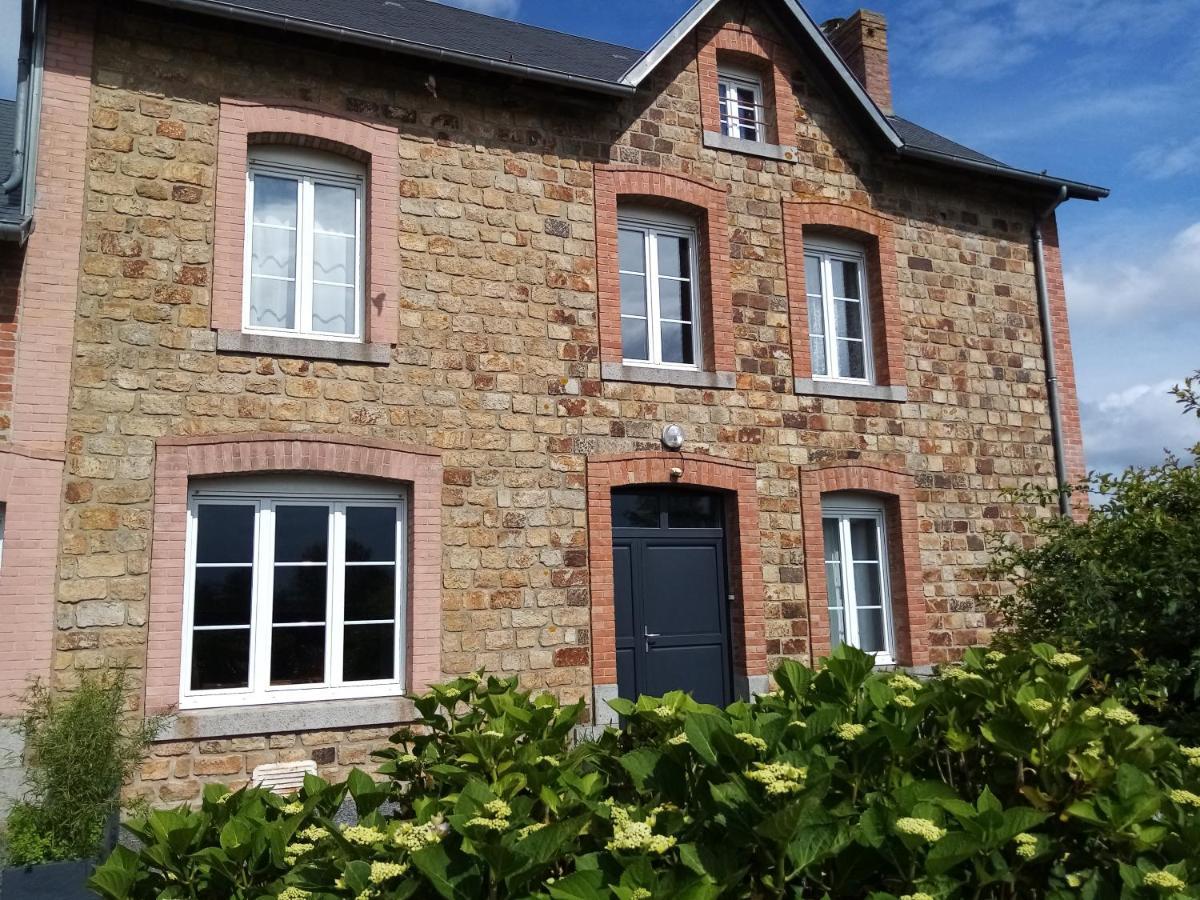 Maison De Charme Baie Du Mont Saint Michel Montviron المظهر الخارجي الصورة